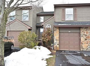 15 Andover Cir #E, Princeton, NJ 08540