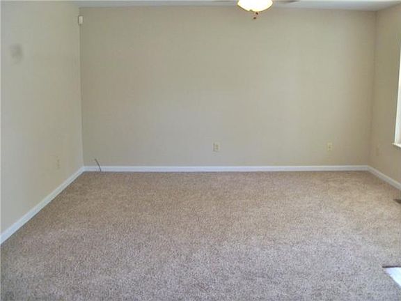 3rd image of 117 Granada Dr