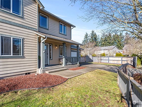 3rd image of 17104 116th Avenue Ct E