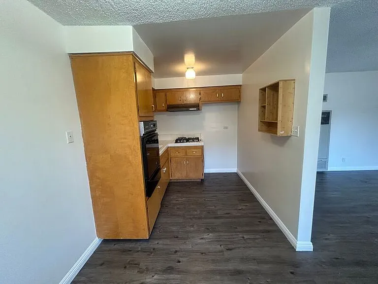 325 N Glendora Ave #3 — Photo 9