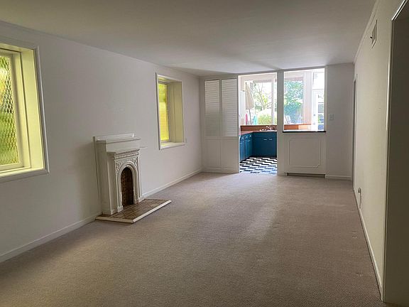3rd image of 2429 Jackson St #1