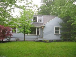 21801 Halworth Rd, Shaker Heights, OH 44122
