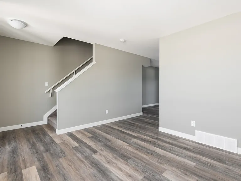 401 Athabasca Ave — Photo 35