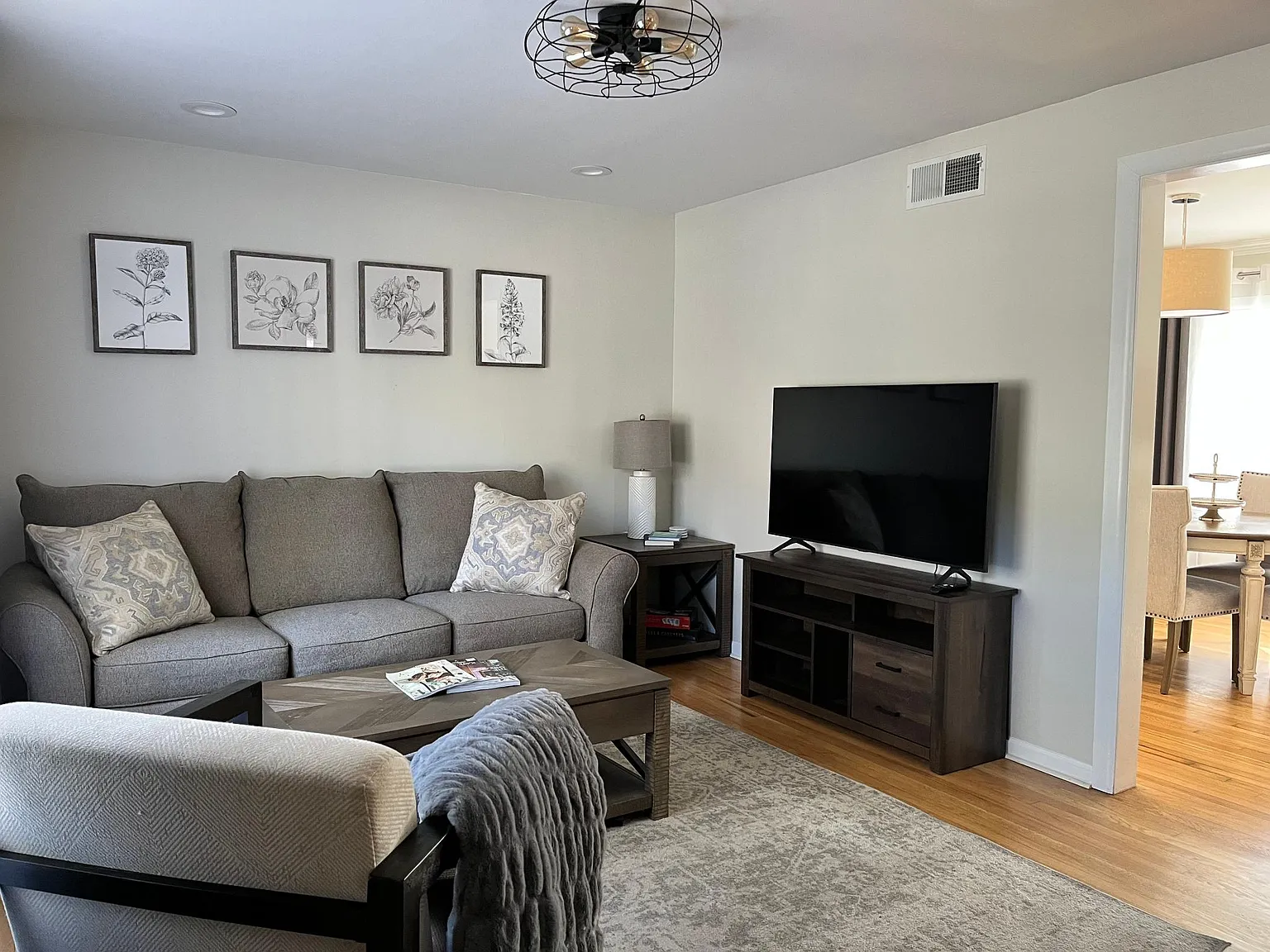 8024 Outlook Ln — Photo 3