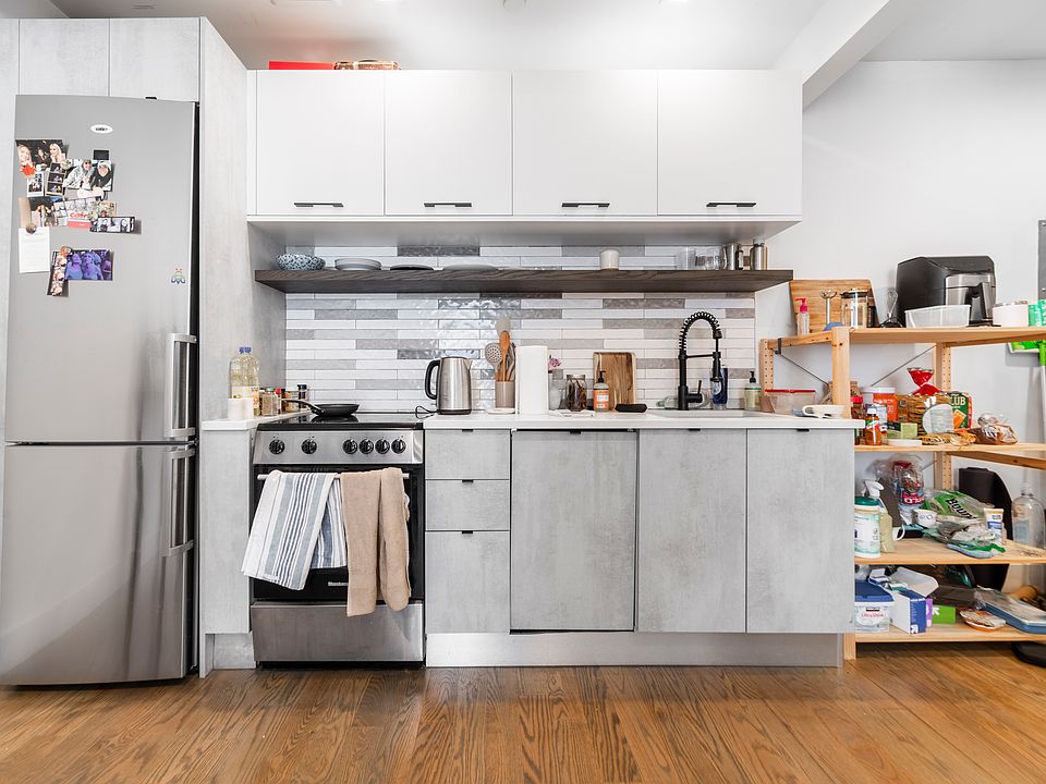 1st image of 806 Saint Johns Pl #5J