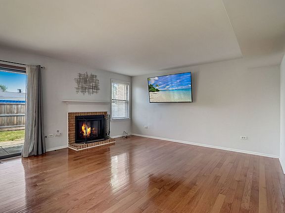 3rd image of 11141 Eaton Ct