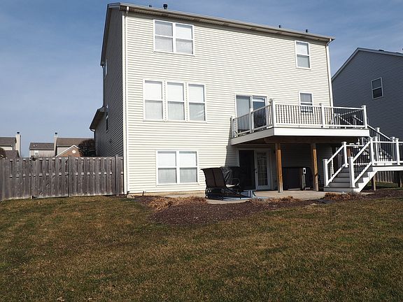 3rd image of 16523 W Lanfear Dr