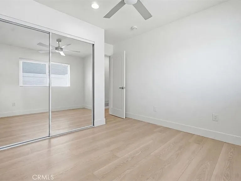 307 N Tustin Ave #B — Photo 11