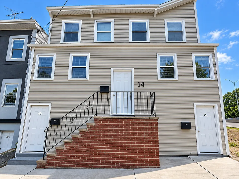 14 Oriental St