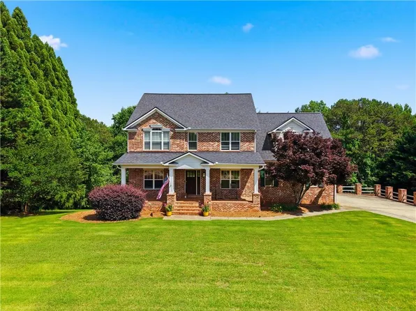 85 Highland Rd S, Dahlonega, GA 30533