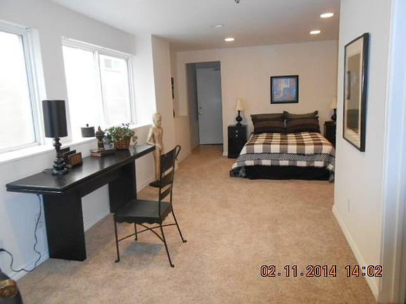 4th image of 210 Del Prado Dr