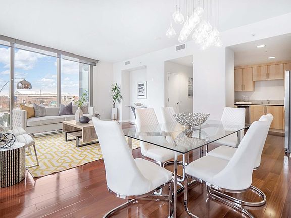 5th image of 38 N Almaden Blvd Unit 701