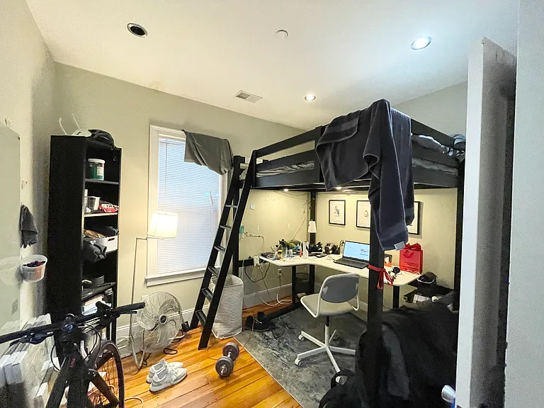 148 Hillside St #3F — Photo 10