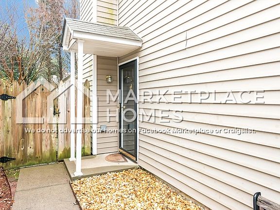 3rd image of 2733 Saint Charles Ln NW