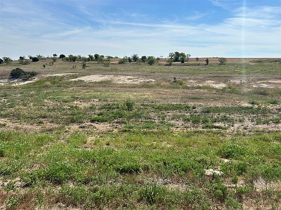 2nd image of 1025 Bear Creek Ranch Rd