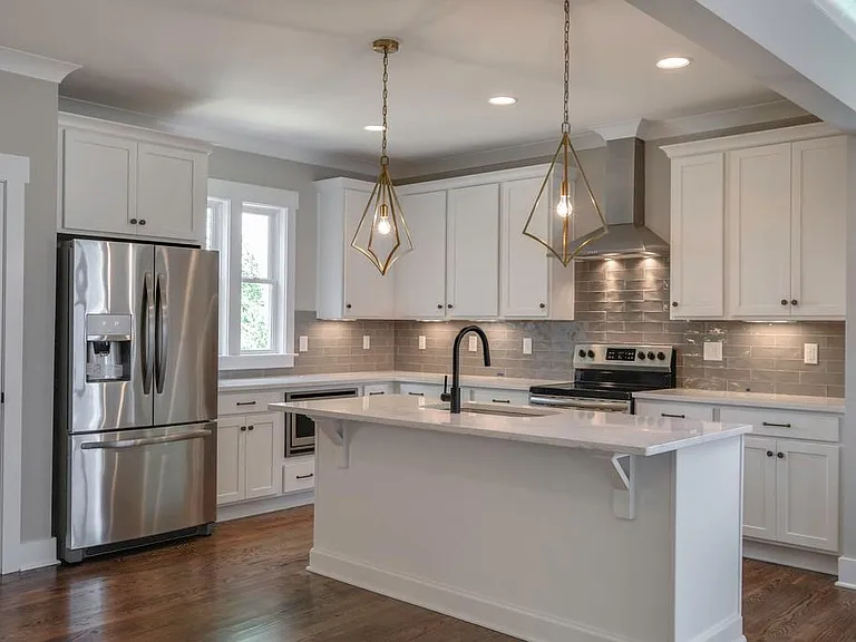 1112 Walsh St #B — Photo 1