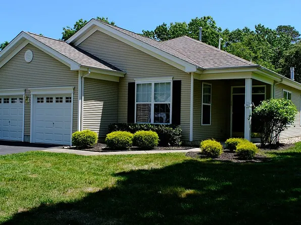 16 Derby Dr, Galloway, NJ 08205