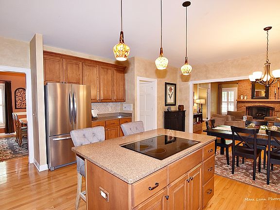5th image of 1913 Bridle Ct