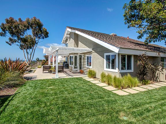 4th image of 1067 Cerro Verde Dr