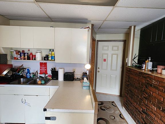 4th image of 1121 5th Ave S #1123