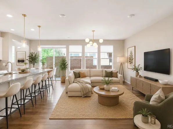 10869 E 25th Drive, Aurora, CO 80010