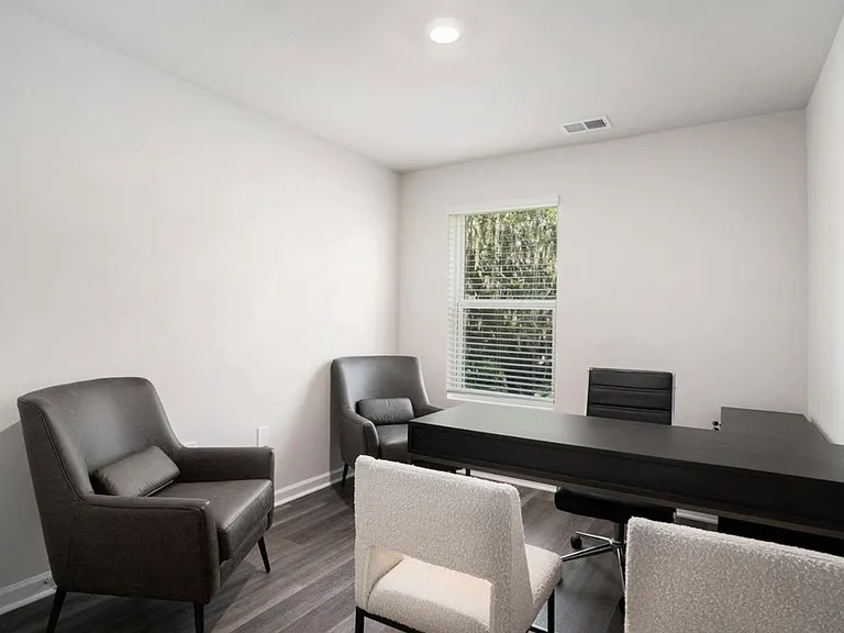 319 Honeystone St — Photo 4