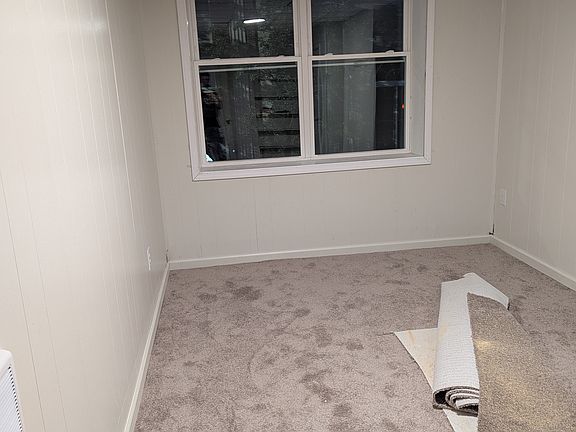 5th image of 212 W Market St APT C