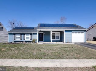 16 Aberdale Ln, Sicklerville, NJ 08081