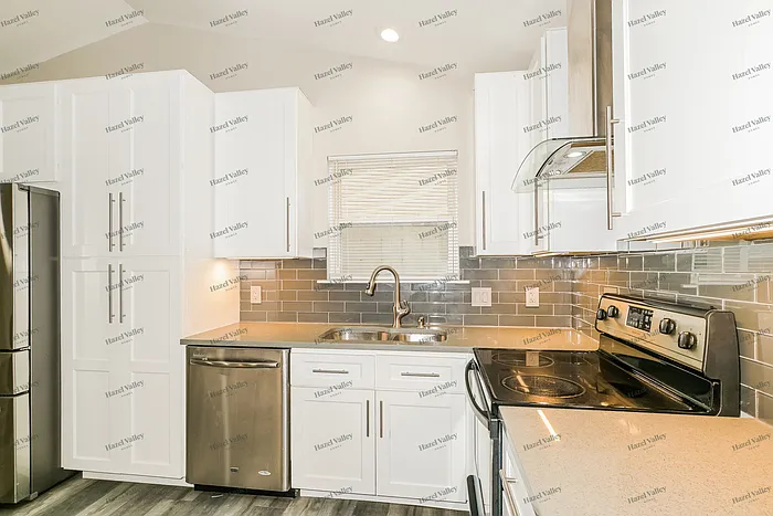 106 Silica Dr — Photo 6