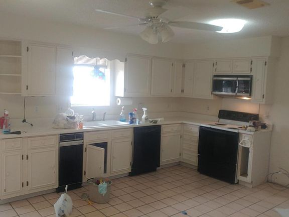 3rd image of 2558 Audubon Pl