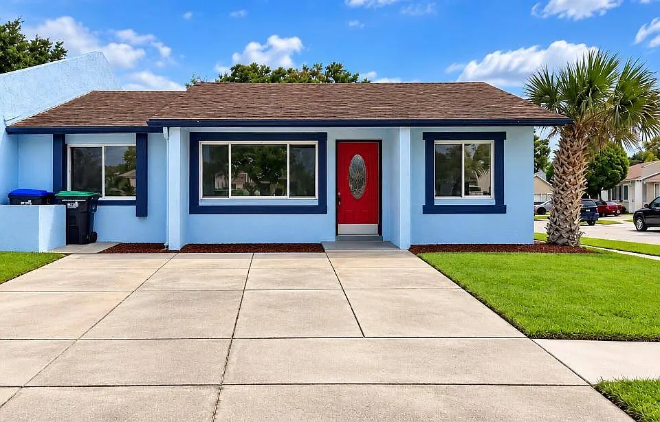 2612 London Bridge Ct