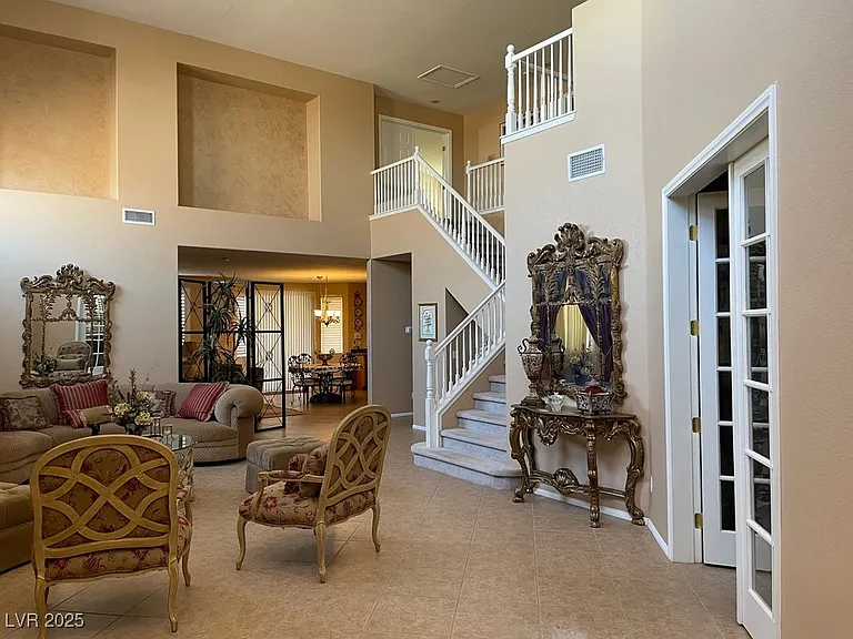 170 Arches Ct — Photo 6