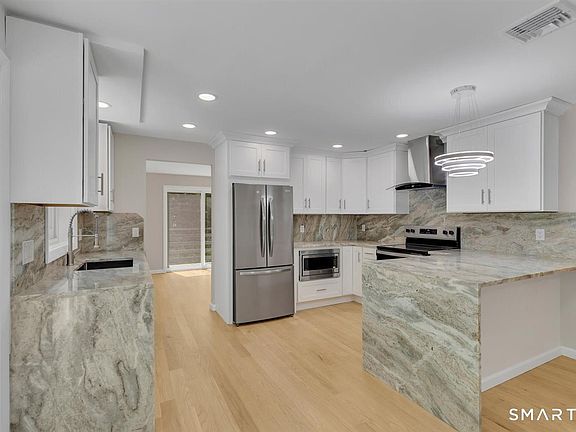 2nd image of 650 Manchester Road
