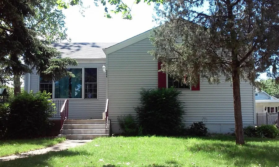 4444 Wisconsin Ave photo 1