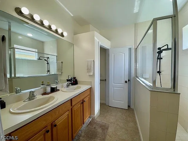 2430 Verdmont Ct — Photo 10