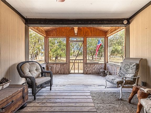 3rd image of 2032 Ortona Locks Rd