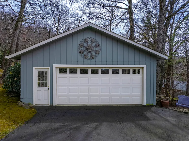 188 Laurel Hill Dr — Photo 25