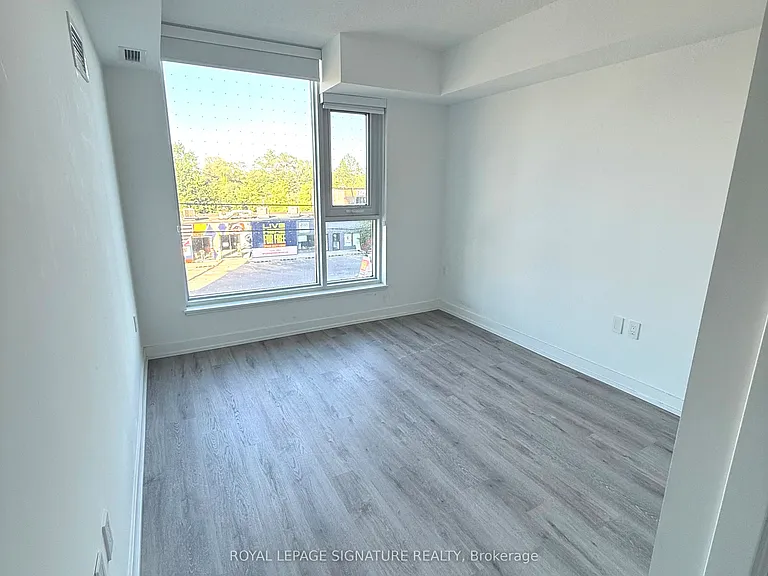 556 Marlee Ave #321 — Photo 6