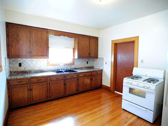 5th image of 1618 S 12th St