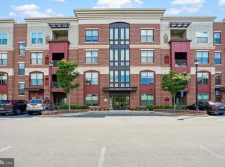 3989 Norton Pl UNIT 202, Fairfax, VA 22030