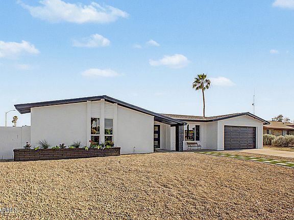2nd image of 3235 E LARKSPUR Drive