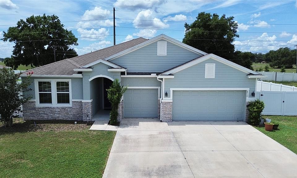 1st image of 4710 SW 65th Pl