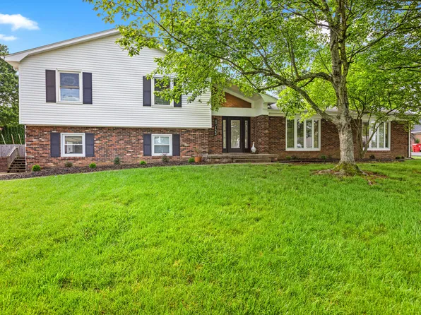 123 Fairway Dr, Nicholasville, KY 40356