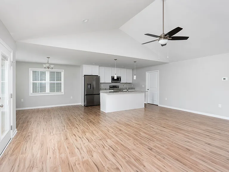 209 Spring Run Ln — Photo 7