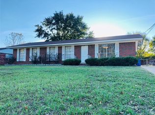 617 Mimosa Rd, Prattville, AL 36067