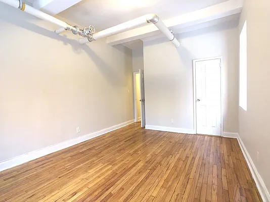 Rented by Bohemia Realty Group | media 12