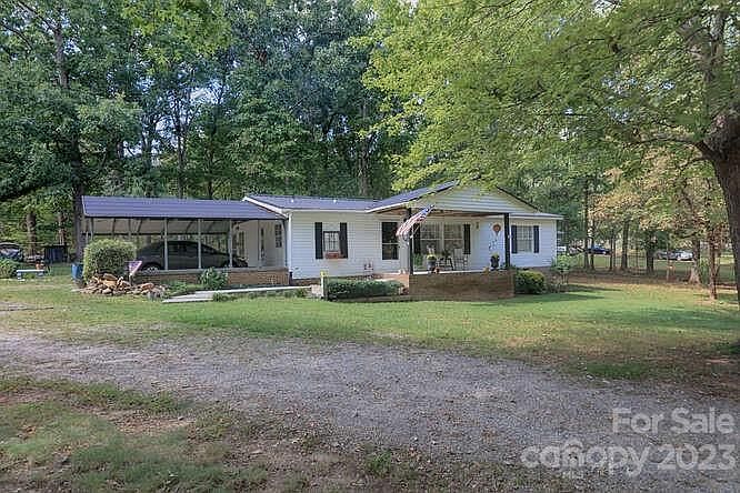 1st image of 1809 Rollins Dr