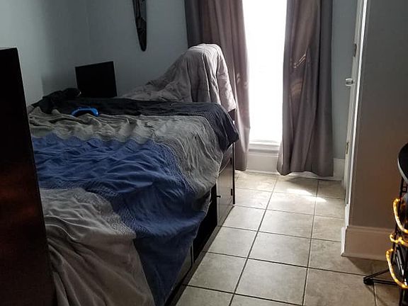 4th image of 123 Darlene Dr