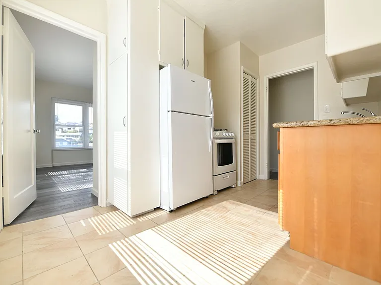 935 Solano Ave — Photo 16