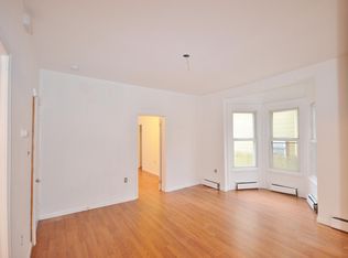 74 Bond St, Ny, NY 10302